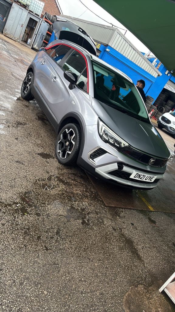 Vauxhall, CROSSLAND, Hatchback, 2021, Manual, 1199 (cc), 5 doors