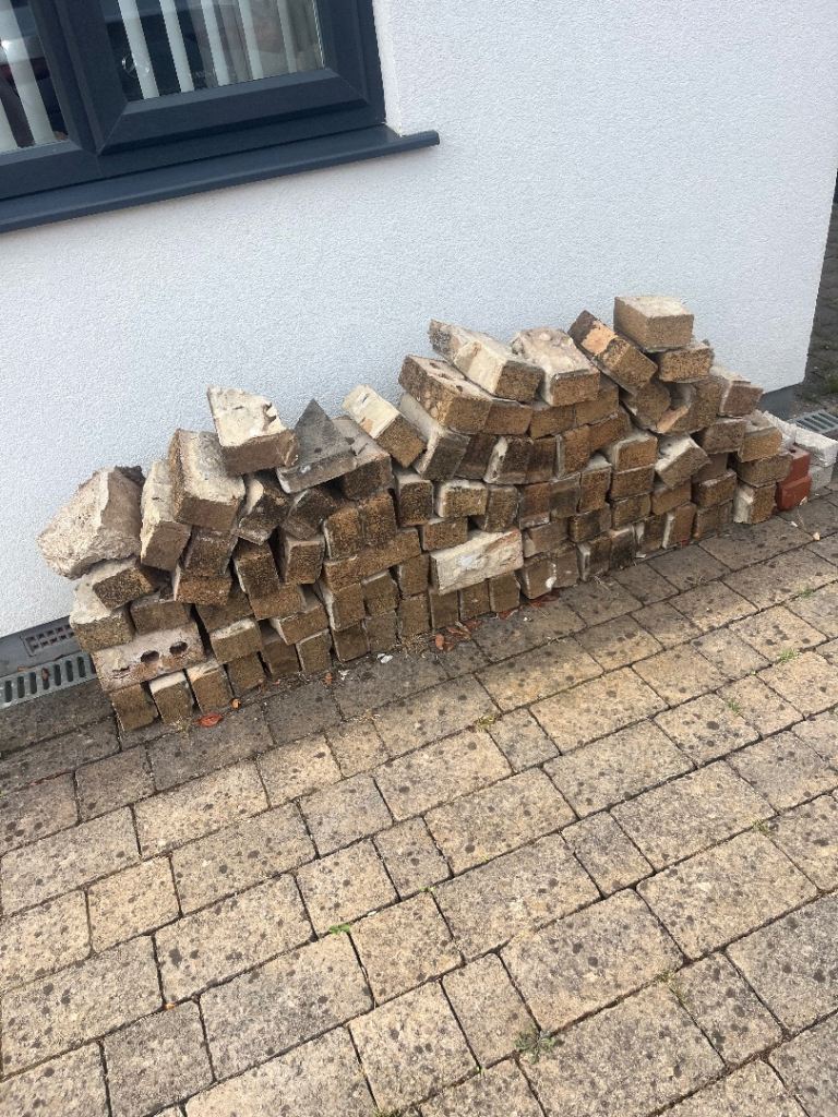 Hardcore/ Bricks