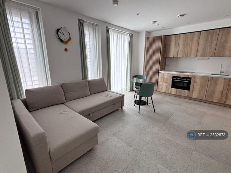 1 bedroom flat in Jacquard Point, London, E1 (1 bed) (#2532673)