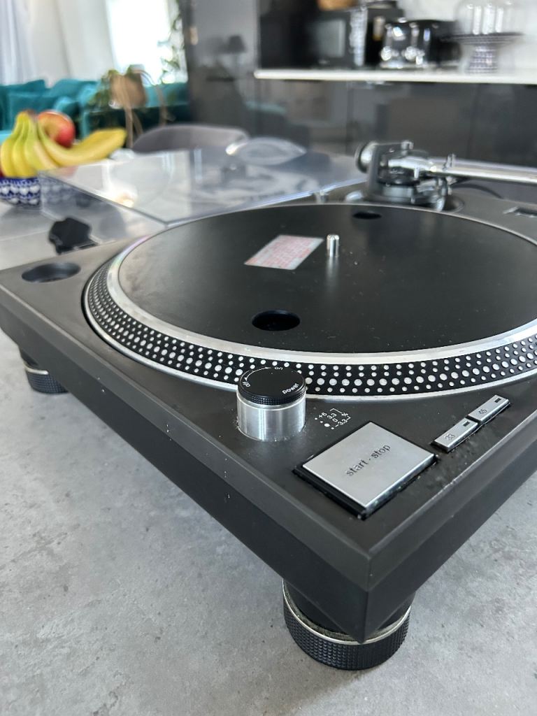 Technics 1210 MK2