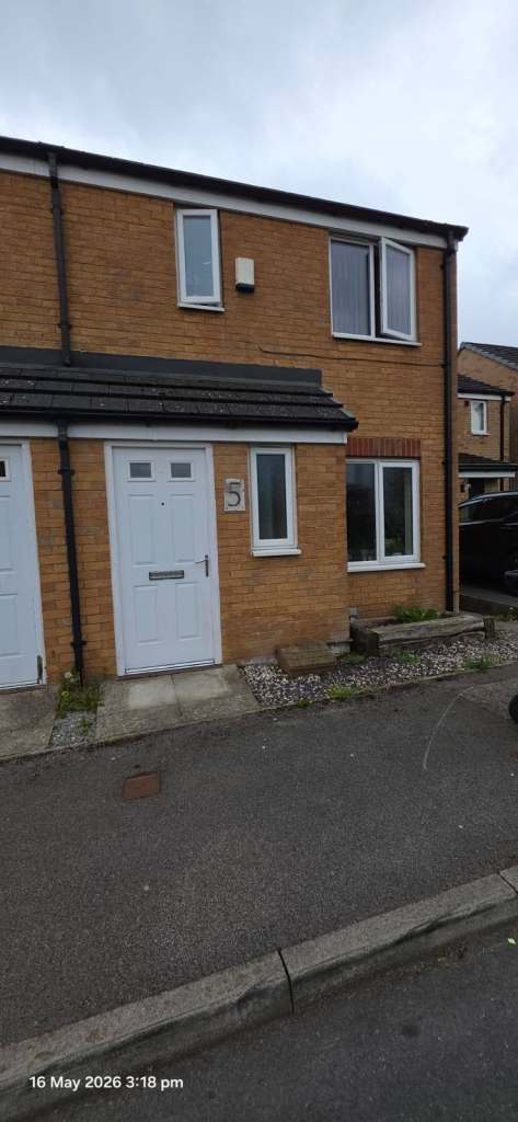Lovely Modern 2 Bed in BD6