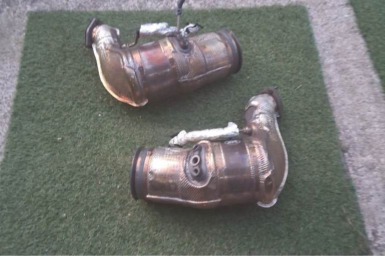 2020 AUDI RSQ8 TURBO CATALYTIC CONVERTOR RS6 CAYENNE BENTAYGA 4.0 V8