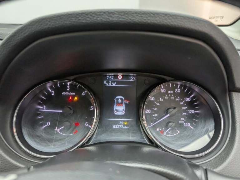 2017 Nissan Qashqai 1.5 dCi Tekna SUV 5dr Diesel Manual 2WD Euro 6 (s/s) (110 ps) - PRIVACY GLA H...