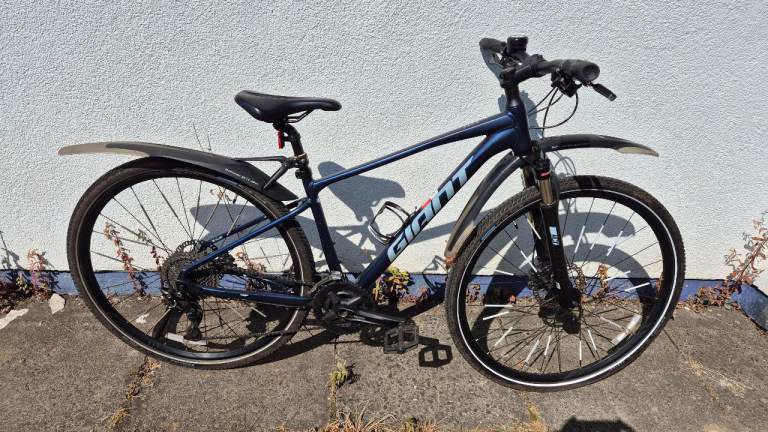 Giant Roam 1 Hybrid Bike (S)