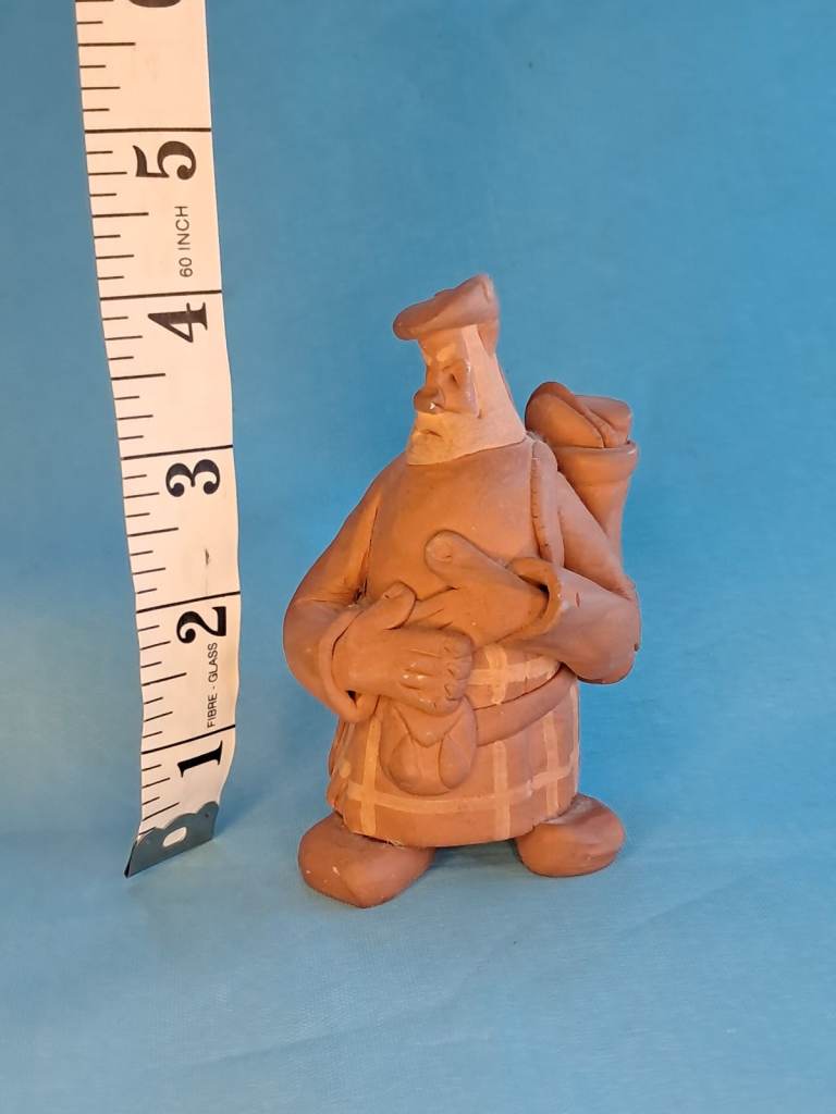 Vintage Scottish Bagpiper Pottery Gaelic Scotsmen.Red Clay. Terracotta Figurine.