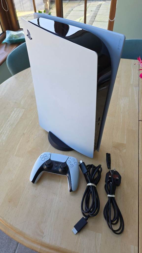 Sony Playstation 5 (PS5) Blu-Ray Disc Edition