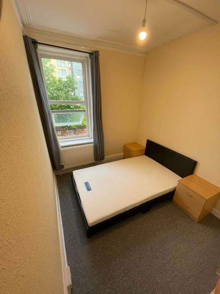 Room available near Bournemouth Train station 