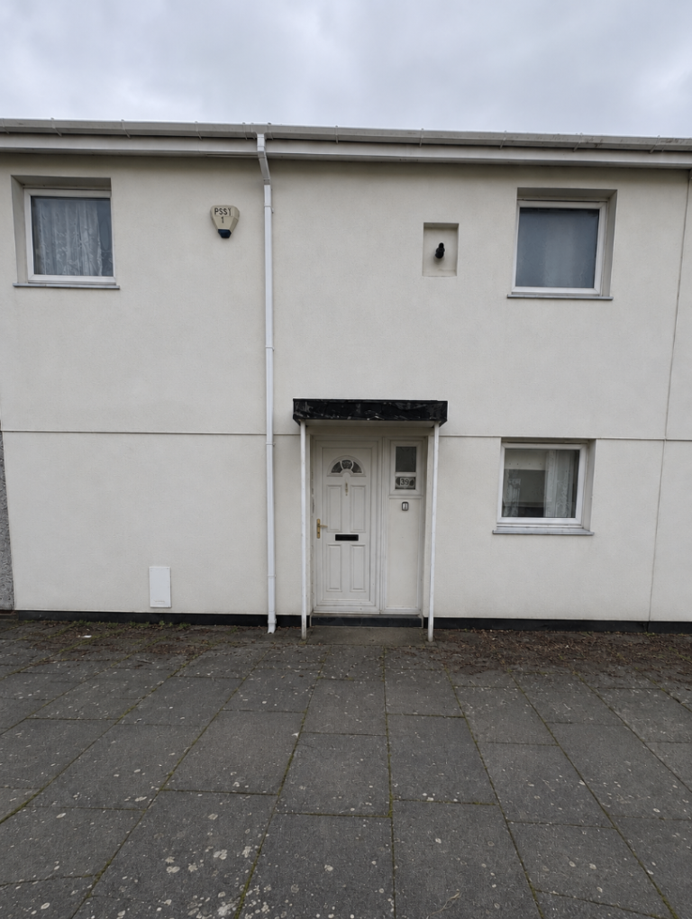 3 bed property Crigdon Hill