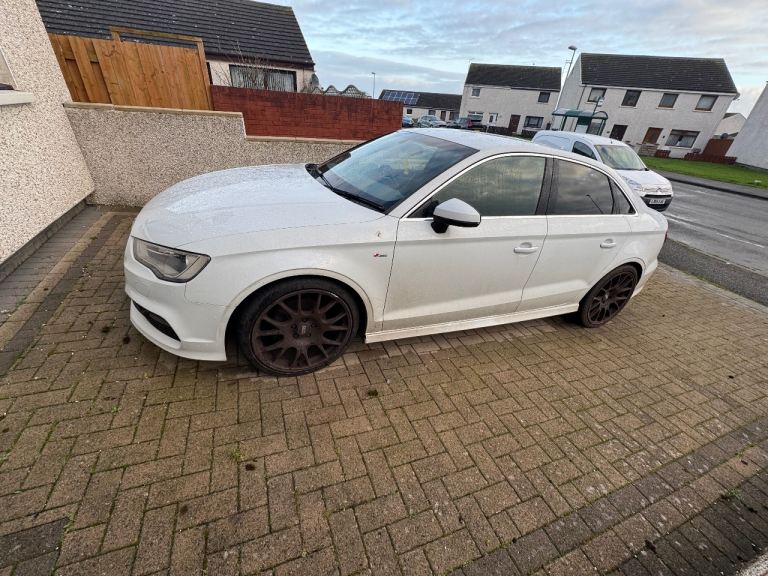 Audi, A3, Saloon, 2014, Manual, 1968 (cc), 4 doors