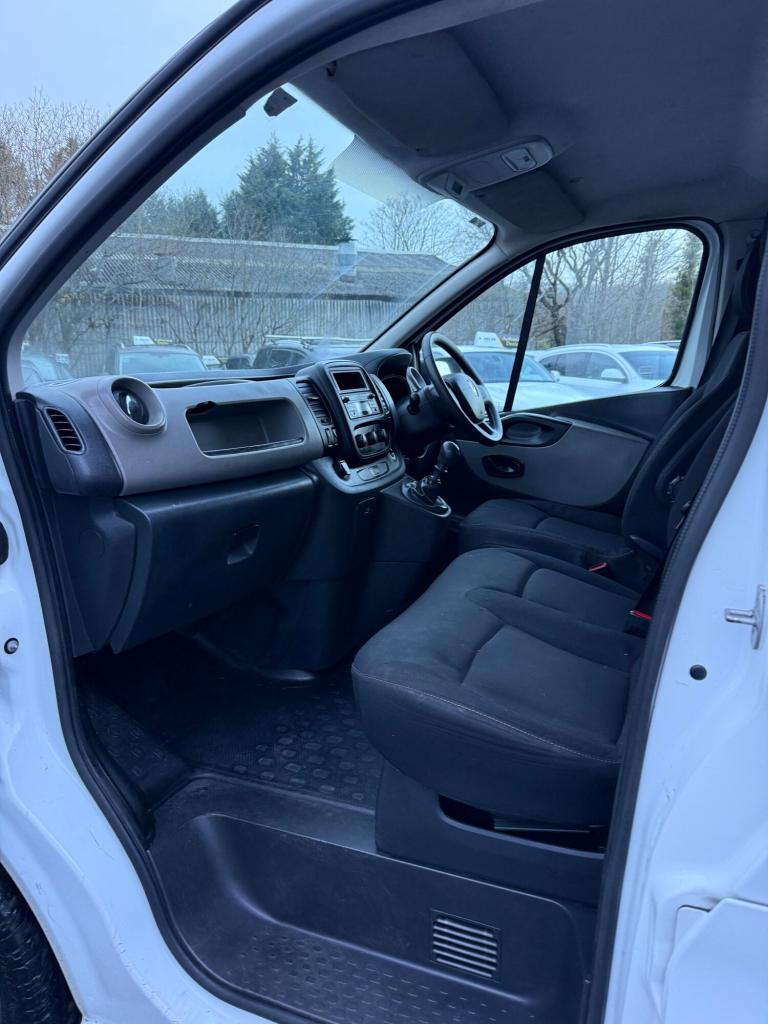 2019 Renault Trafic SL27 dCi 120 Business Van, Euro 6 , No VAT PANEL VAN Diesel Manual