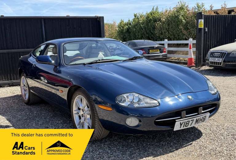 2001 Jaguar XK8 4.0 2dr Auto SALOON Petrol Automatic
