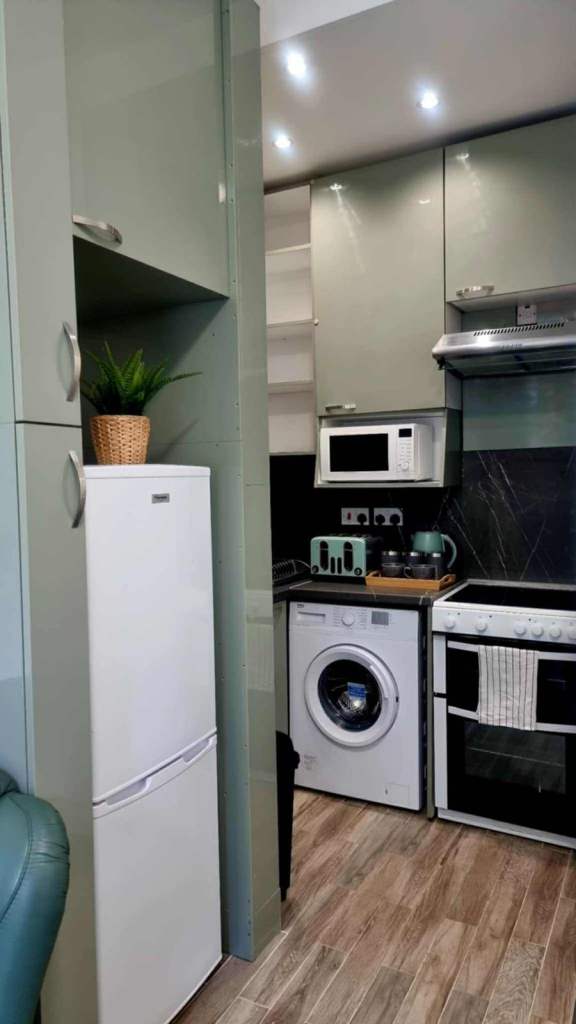 One bedroom cozy flat near Alexandra Park, Glasgow 