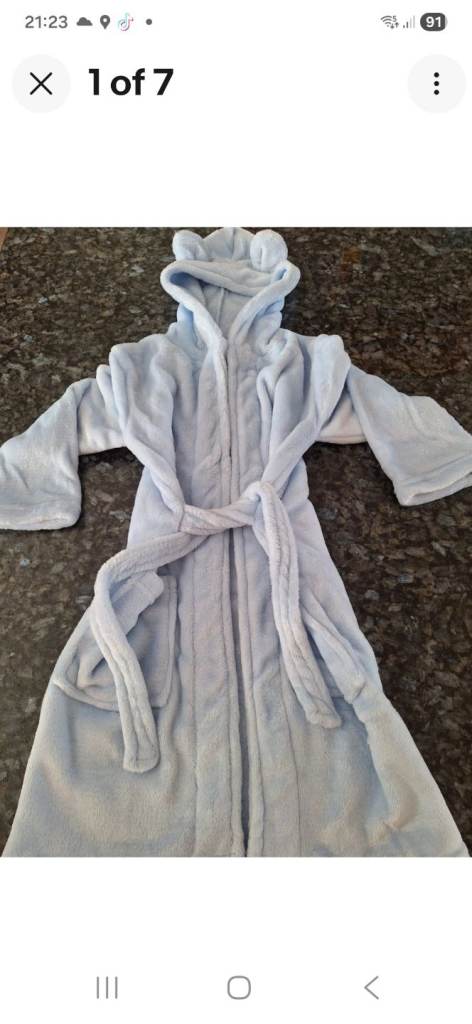 Job lot of 13 Brand New kids dressing gowns Age 7-8 