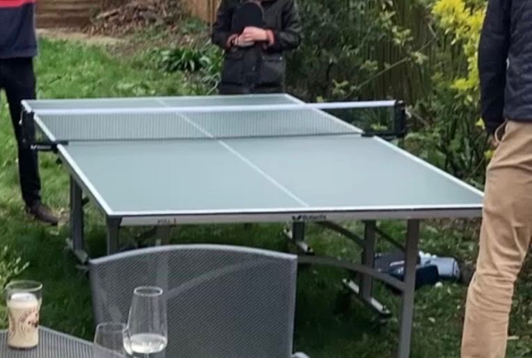 Outdoor foldable table tennis table 