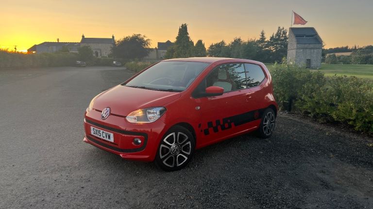 Volkswagen, UP, Hatchback, 2015, Manual, 999 (cc), 3 doors