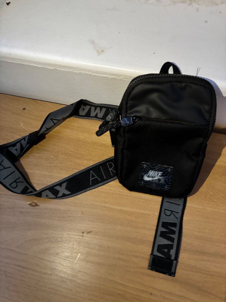 Nike airmax pouch