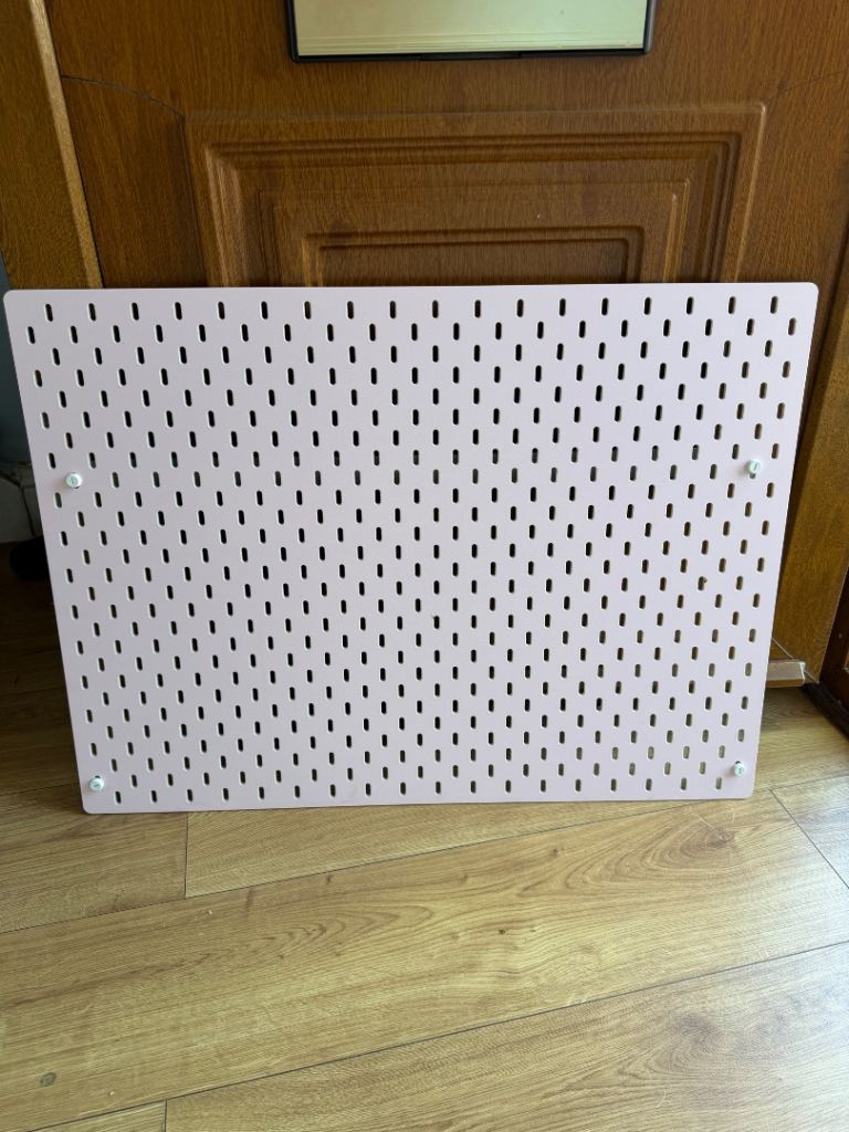 Pink Pegboard Wall Organiser – Good Condition