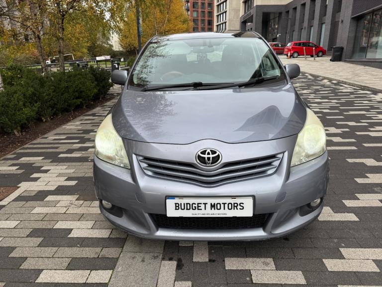 2011 Toyota Verso 2.0 D-4D T Spirit Nav/Pan Rf 5dr MPV Diesel Manual