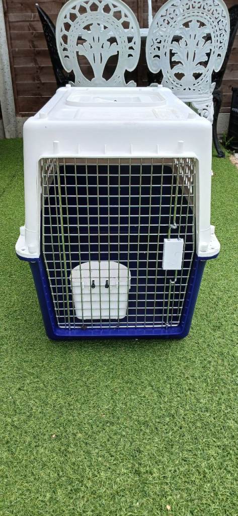 Pet Carrier Crate for Small to Medium Animals with Water Bowl