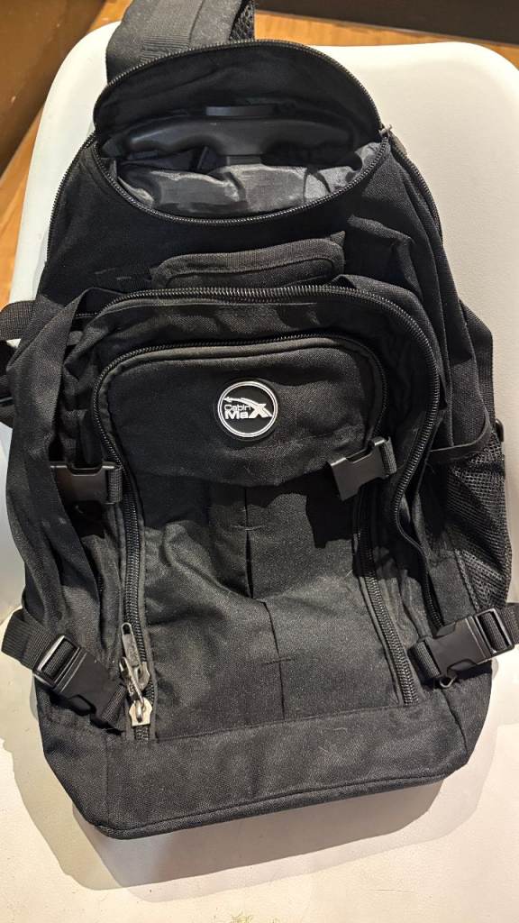 Cabin Max Metz 20L Hybrid Carry-On Trolley Backpack