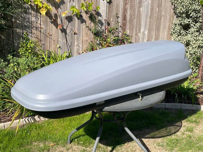 Halfords Roof Box 360 Litres. Great Condition