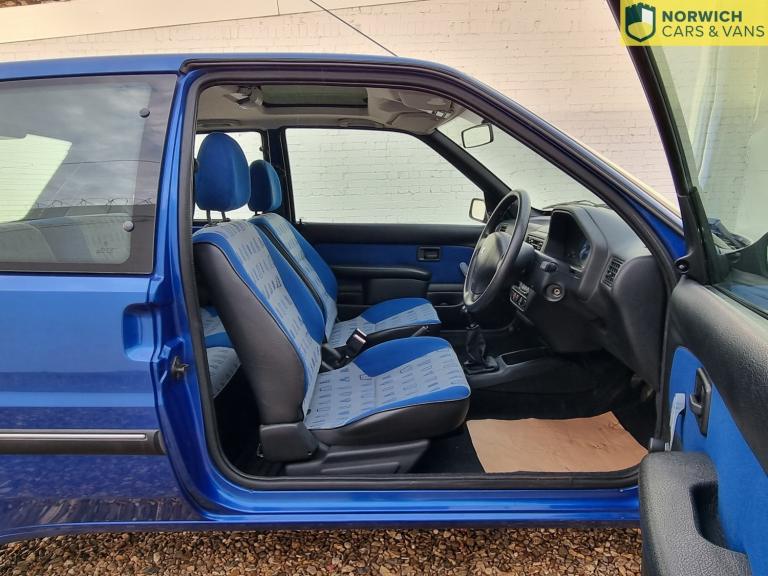 PEUGEOT 106 1.1 Independence Limited Edition 2002