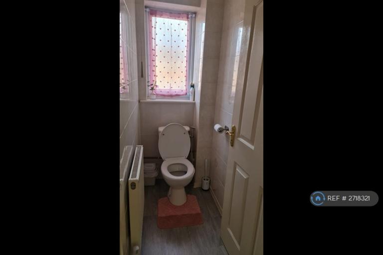 3 bedroom house in Bonington Road, Hornchurch, RM12 (3 bed) (#2718321)