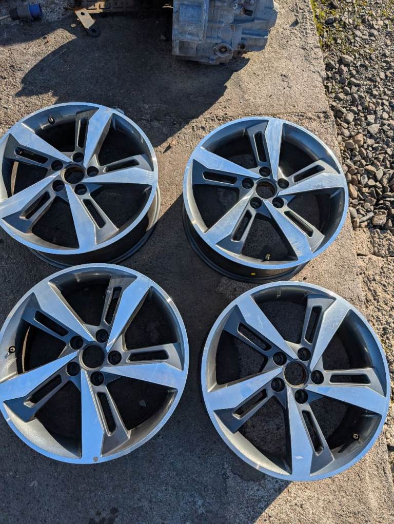 ALLOY WHEELS SSANGYONG KORANDO 18 Inch Rim 5x112 ET43