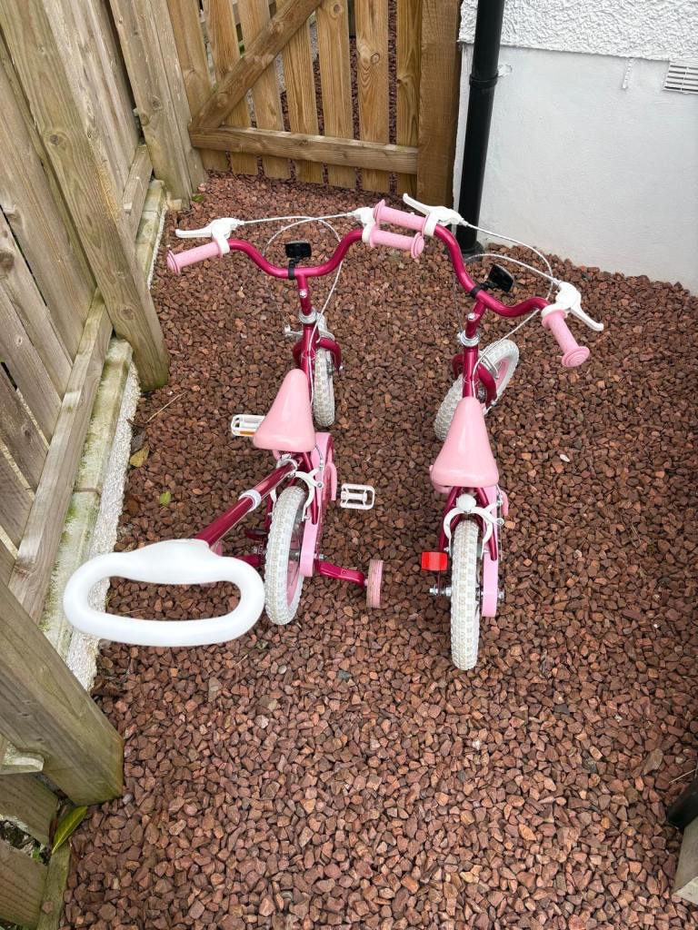 Twin girls 12” bikes x2 pink 