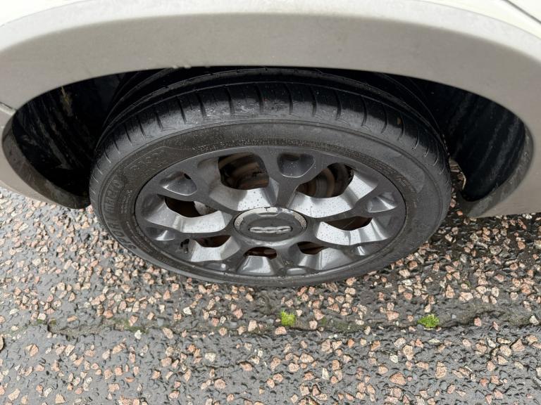 FIAT 500L 1.3 500l Trekking 1.3 Multijet 85hp Mta Trekking 2014