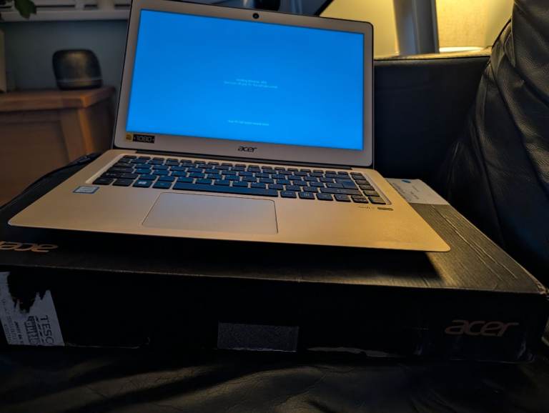 Acer Swift 3 laptop Rose Gold