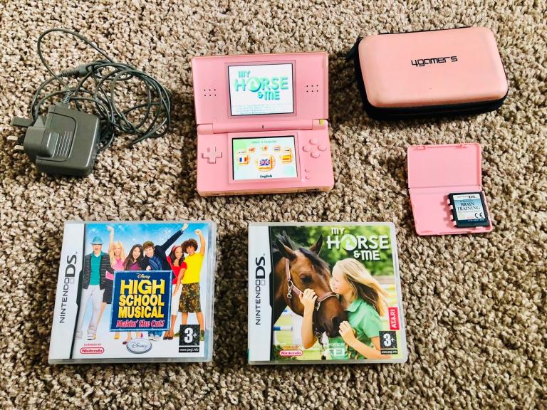ds  Nintendo ds pink comes