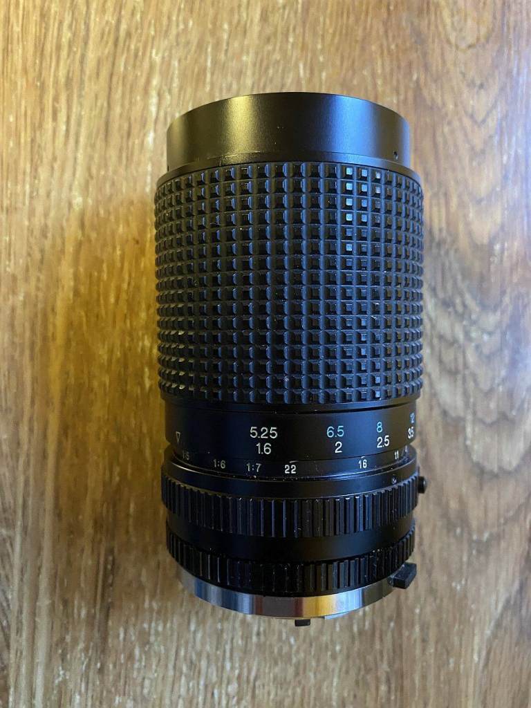 Tokina RMC 35-135mm F4-4.5 Zoom Macro lens with Olympus O/OM Mount (Post or Collect)