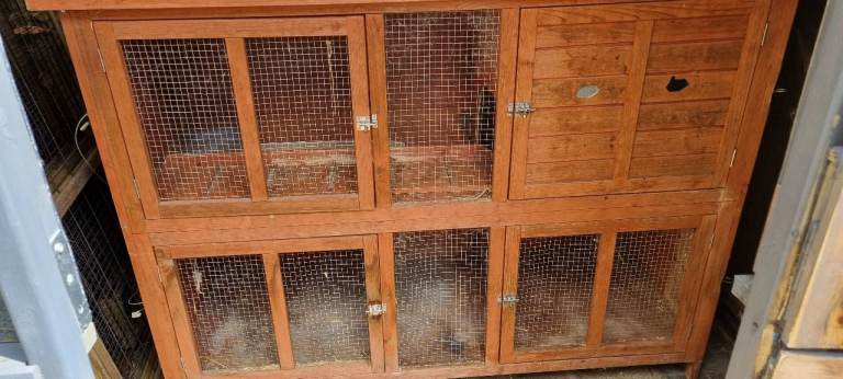 Rabbit Hutch - Used