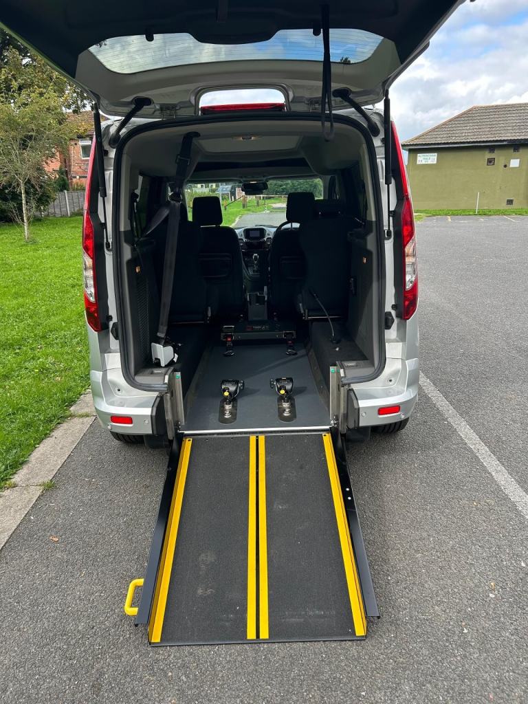 Ford Tourneo Connect Auto 1.5TDCi Titanium Wheelchair Accessible Vehicle WAV 