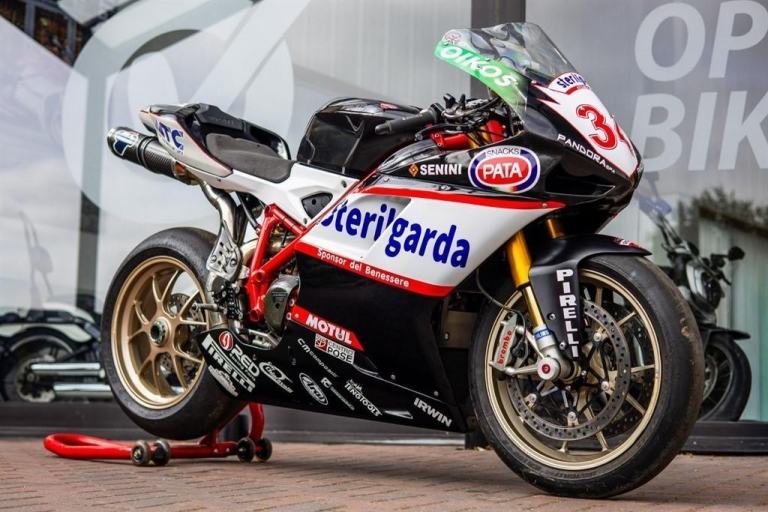 Ducati 1098R RACE / TRACK BIKE ! COLLECTOR