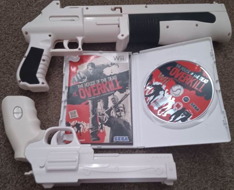Nintendo Wii House of the Dead Overkill Game, Overshot Gun Shotgun and official hand cannon