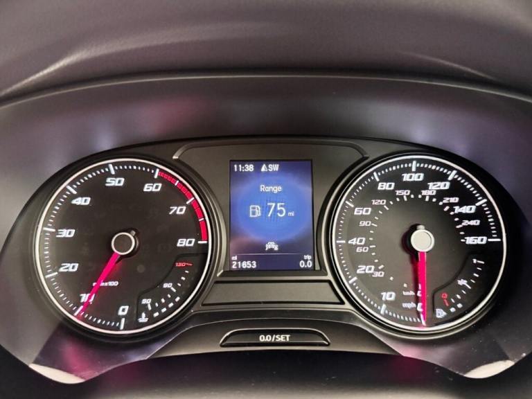 2022 SEAT Ateca 1.5 TSI EVO FR 150 BHP + SAT NAV + PARKING SENSORS + APPLE PLAY HATCHBACK Petrol ...