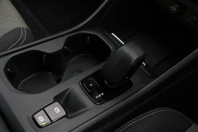 2022 Volvo XC40 2.0 B3P Core 5dr Auto ESTATE Petrol/Electric Hybrid Automatic