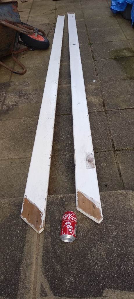 2x Long Wood Pieces (3.7 metres) Only £15