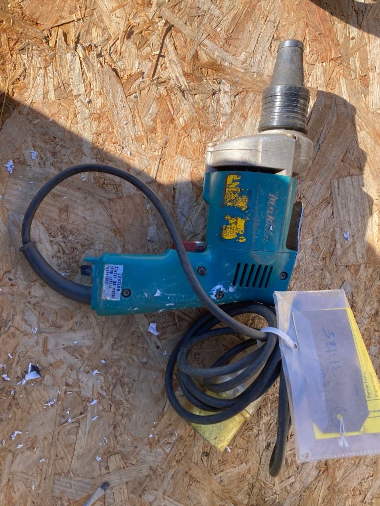 Makita tec screw gun 