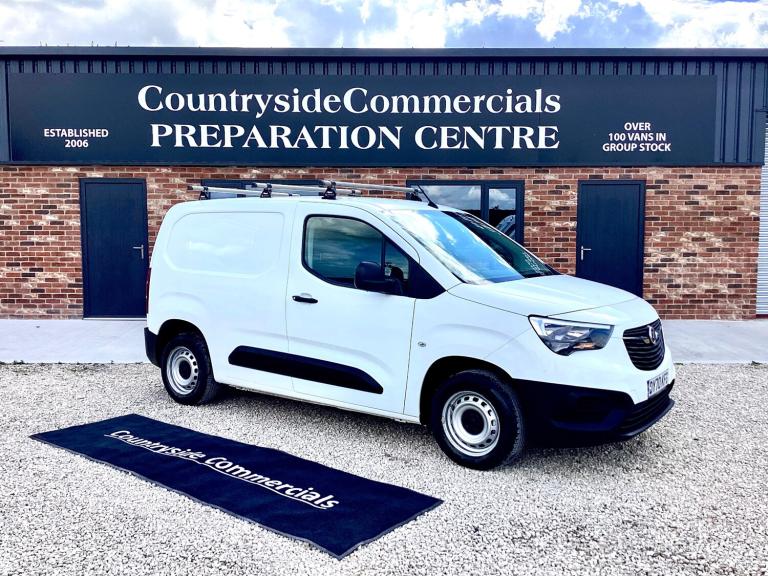 2020 Vauxhall Combo 1.5D TURBO H1 EDITION VAN / ONE FORMER OWNER / LOW MILES  PANEL VAN Diesel Ma...
