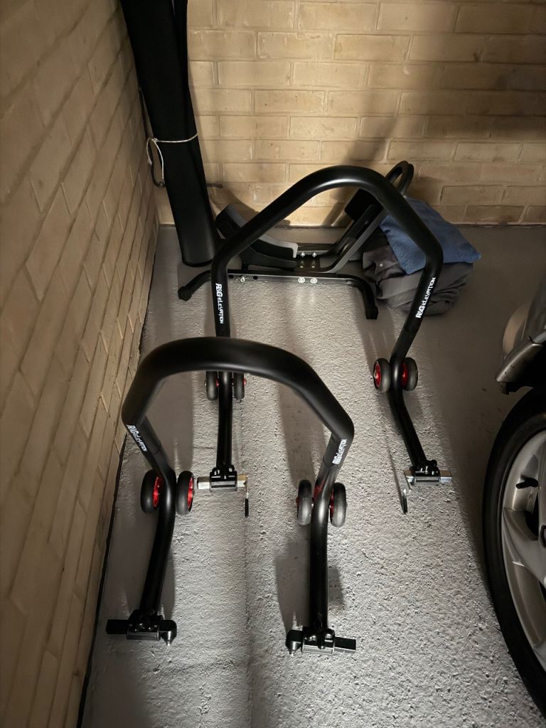 Two r&g paddock stands