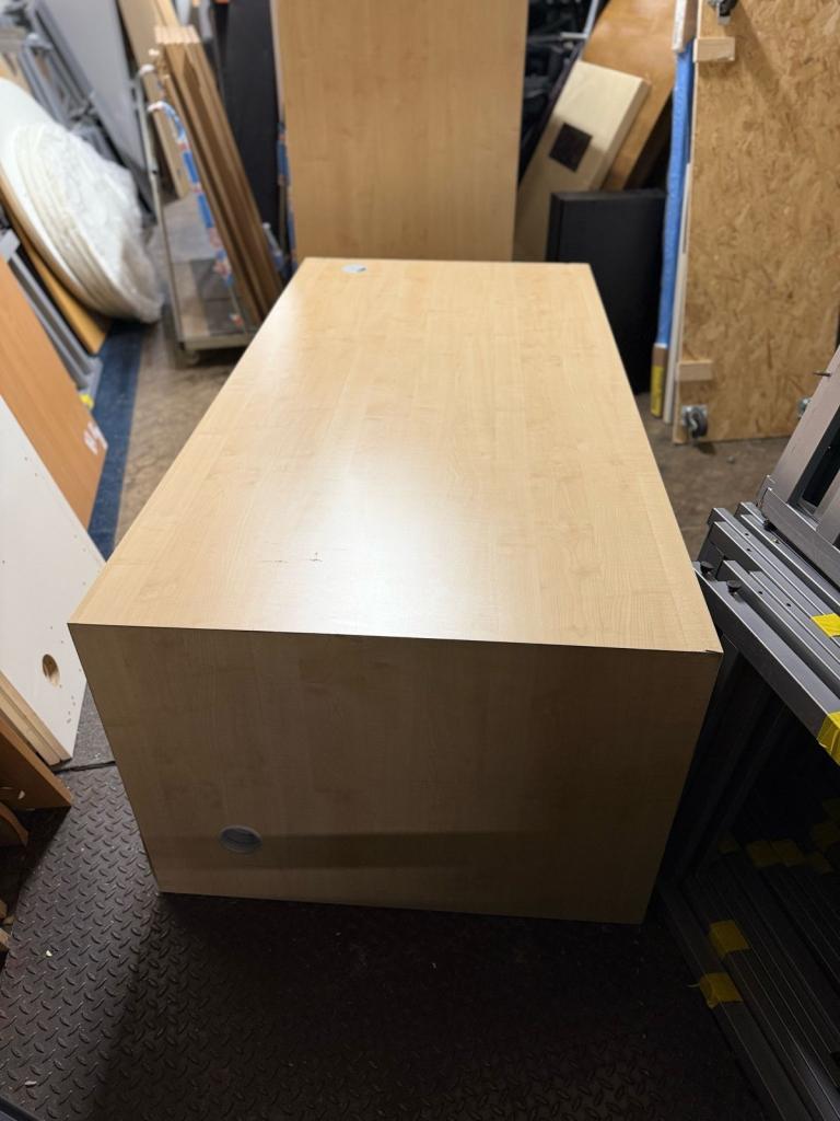 Reception desk 200cm x 100cm..Large Executive office desk 2 meter by 1 meter heavy duty
