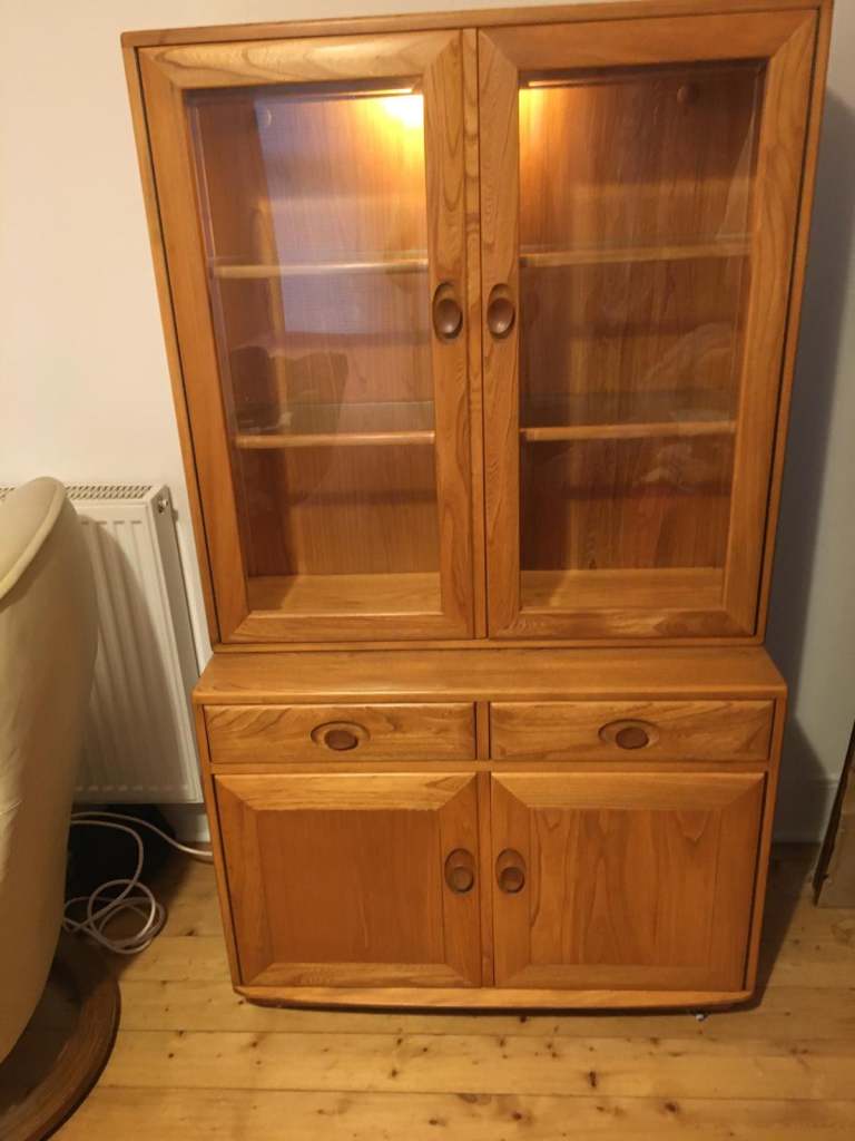 Wooden Display Cabinet / Sideboard – Good Condition