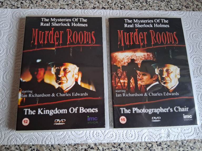 MURDER ROOMS ( THE KINGDOM OF BONES & THE PHOTOGRAPHER'S CHAIR )