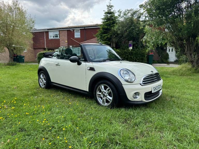 Mini, CONVERTIBLE, Convertible, 2013, Manual, 1598 (cc), 2 doors