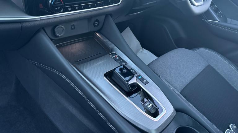 2025 Nissan Qashqai 1.5 E-Power N-Connecta [Glass Roof] 5dr Auto Hybrid Hatchback Hatchback Hybri...