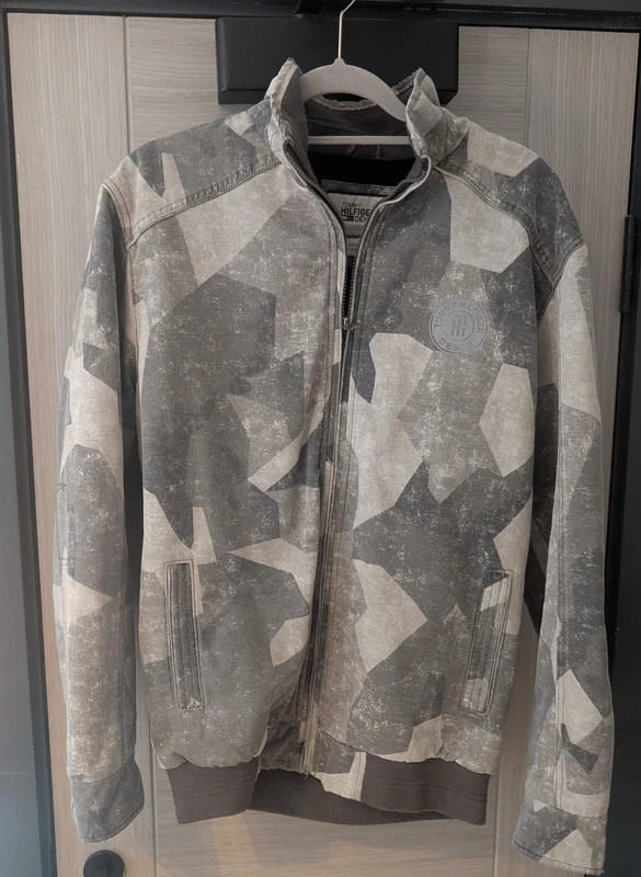 Original Tommy Hilfiger Men's Geometric Camo Bomber Jacket