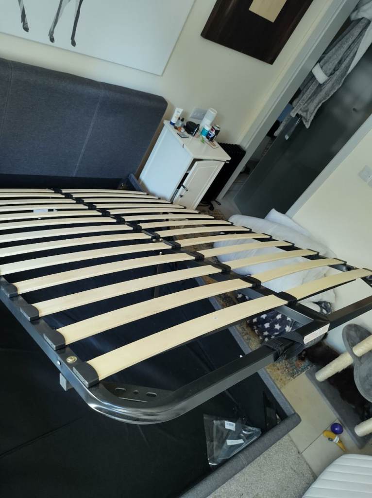 Double bed - gas lift storage 